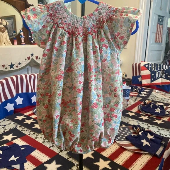Isabel Garreton Smocked Infant Girls Romper size 24 months - Picture 3 of 16